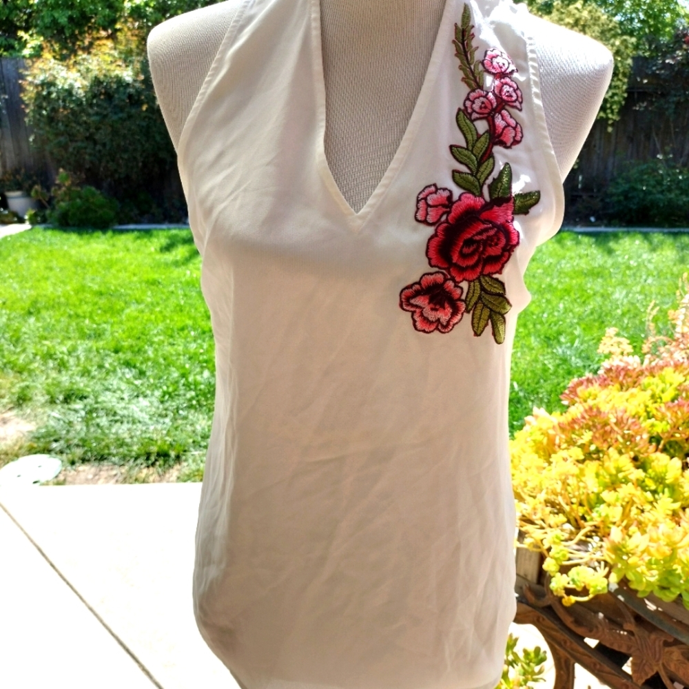 Candies sleeveless blouse